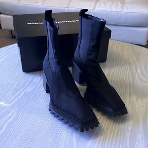 ALEXANDER WANG PARKER LUG CHELSEA BOOT SIZE 35